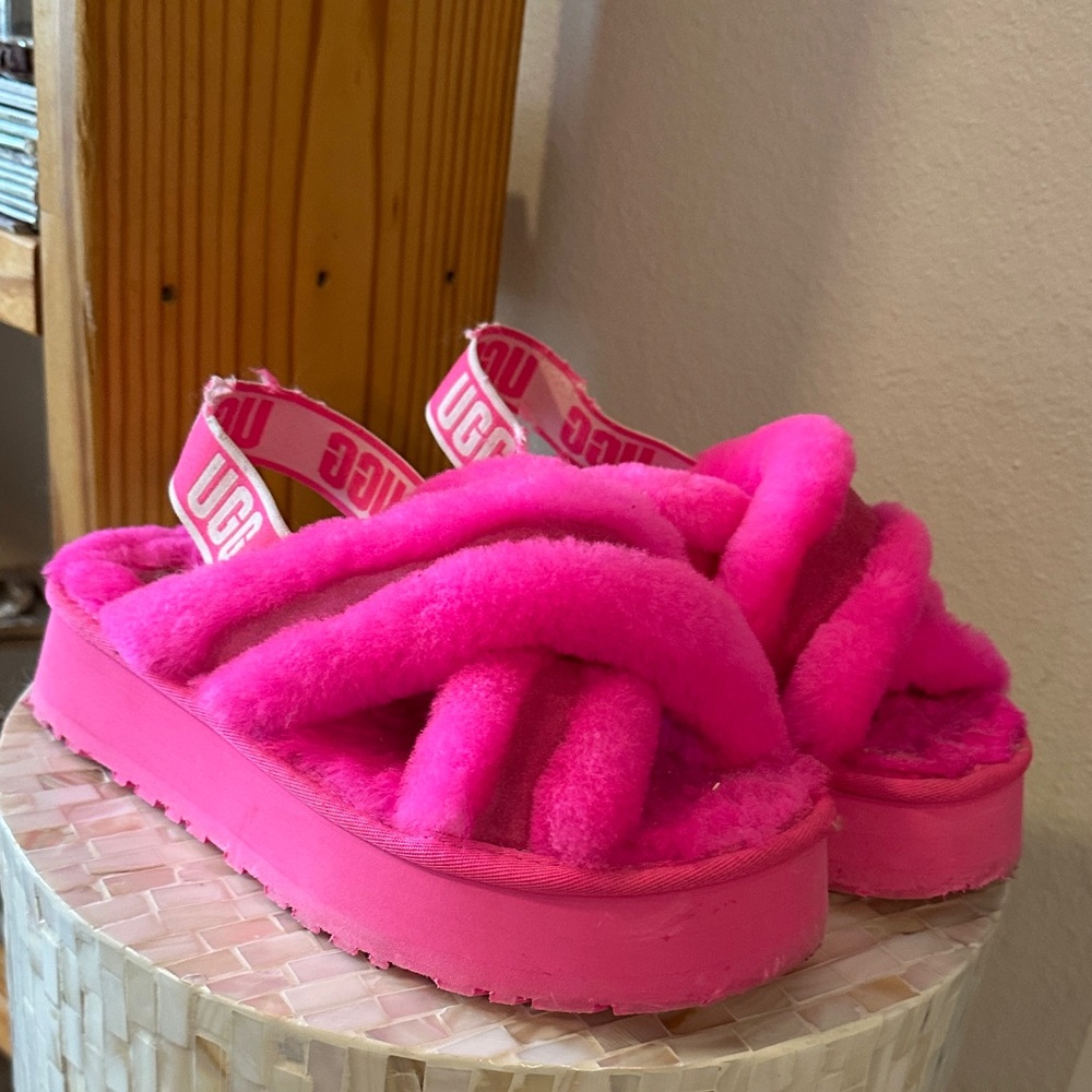 UGG Vibrant Pink Fluffy Sandals